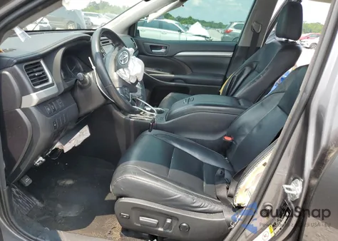 2018 Toyota Highlander Se from USA, damaged, VIN 5TDKZRFH9JS545175